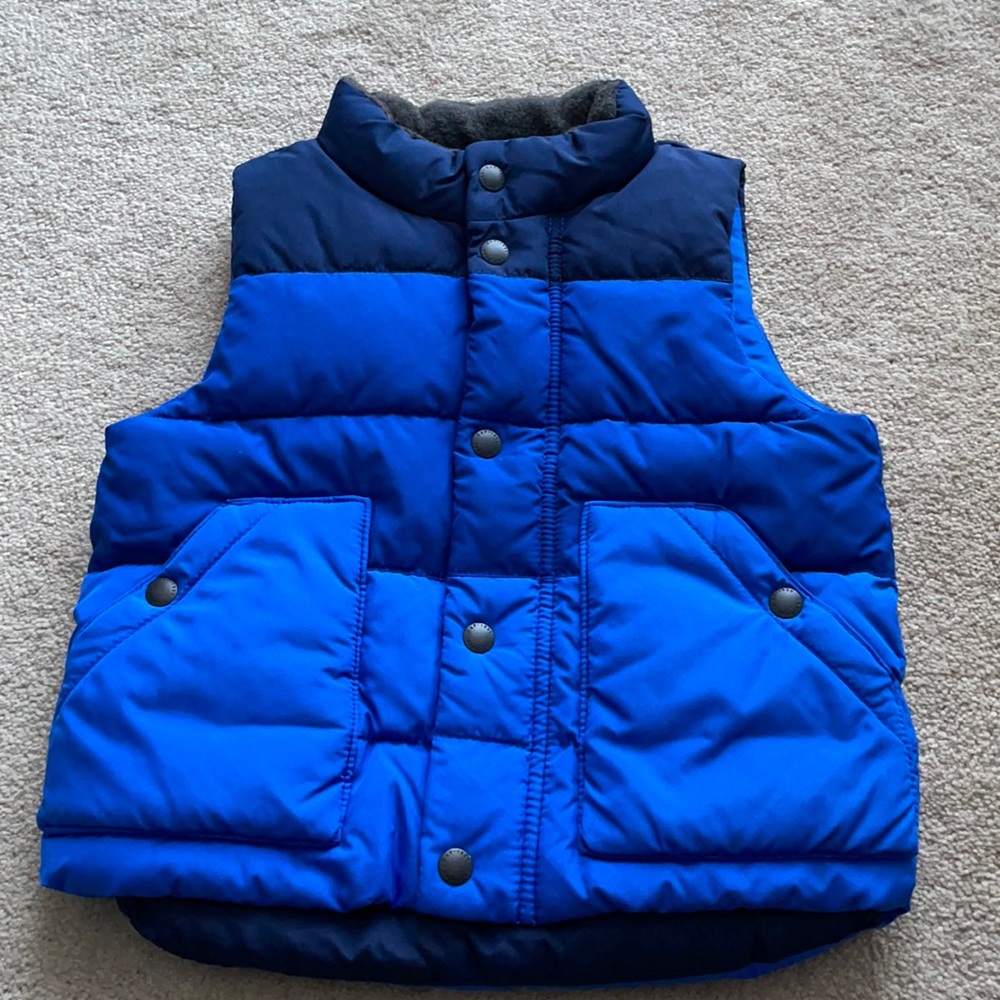 Baby Gap 2T winter vest